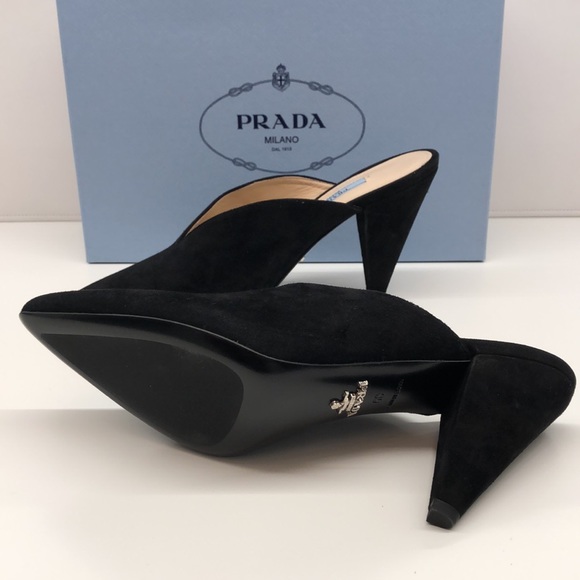 Prada heels - Picture 4 of 5